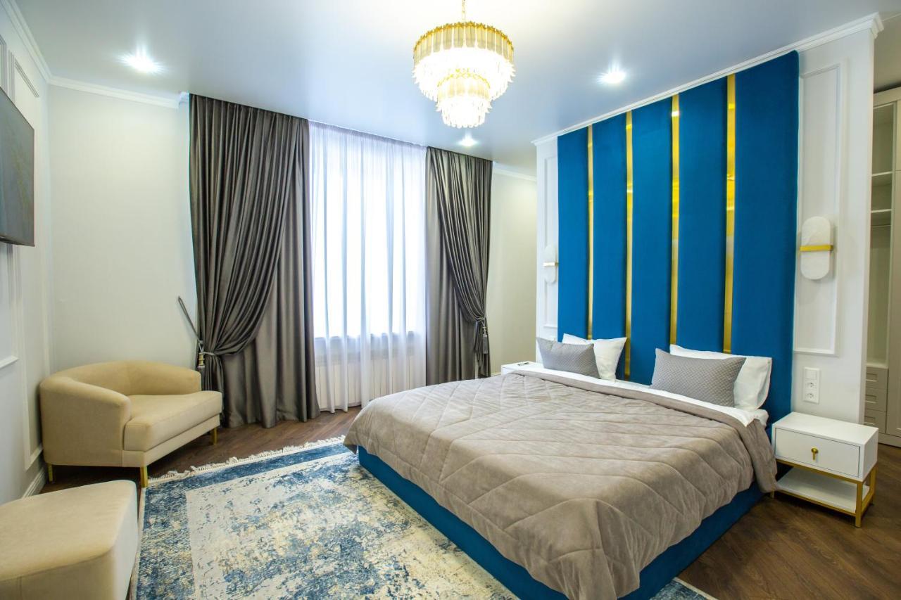 El-Tau Hotell Ekibastuz Eksteriør bilde